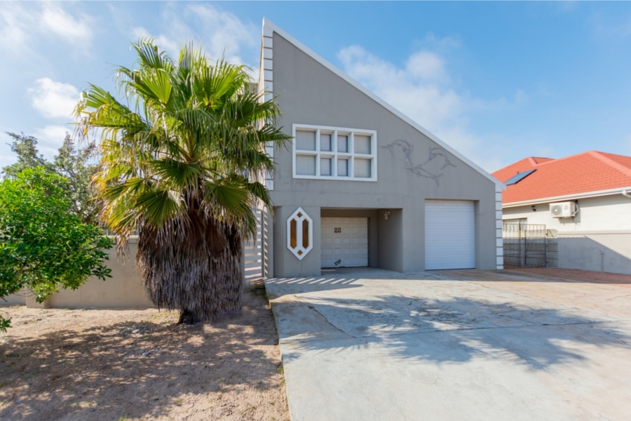 4 Bedroom Property for Sale in Port Owen Western Cape